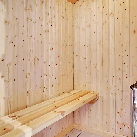 Three-bedroom In Henne Сasa de vacaciones *